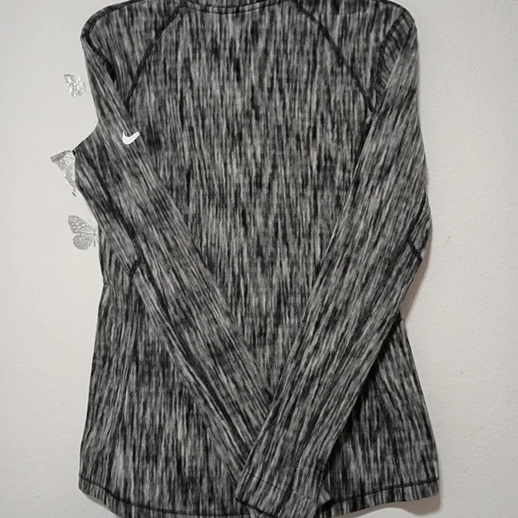 Nike Pro Gray Long Sleeve Top - Picture 5 of 5